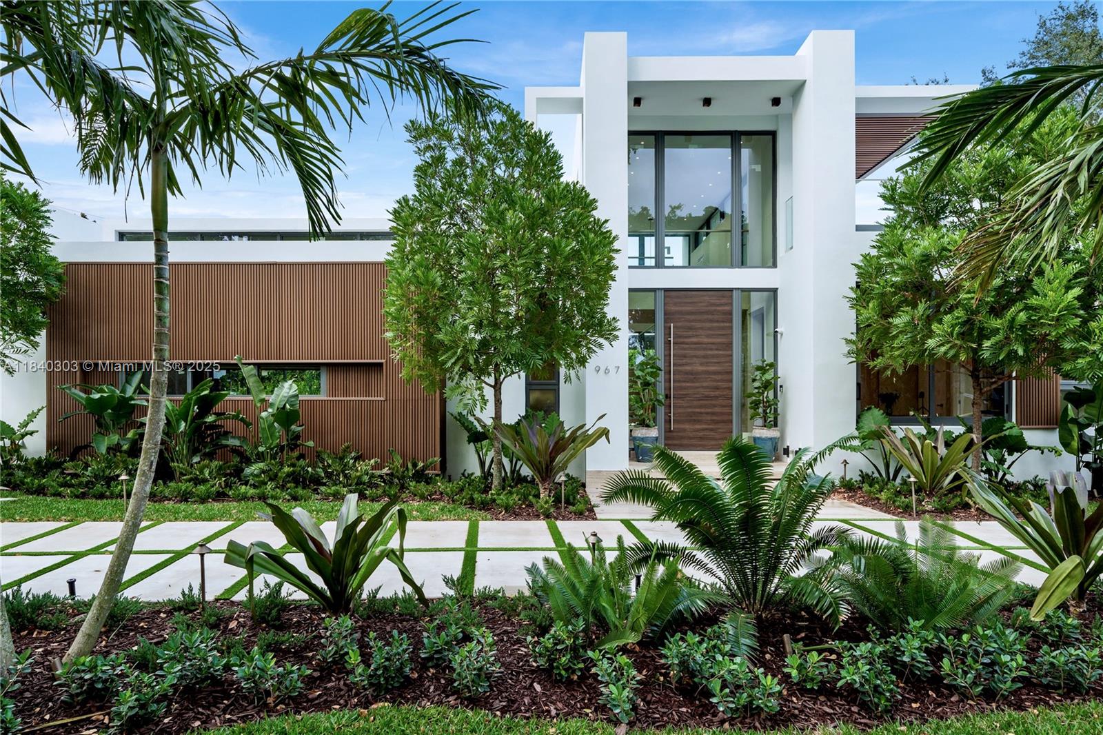967 NE 117th St, Biscayne Park, Florida image 30