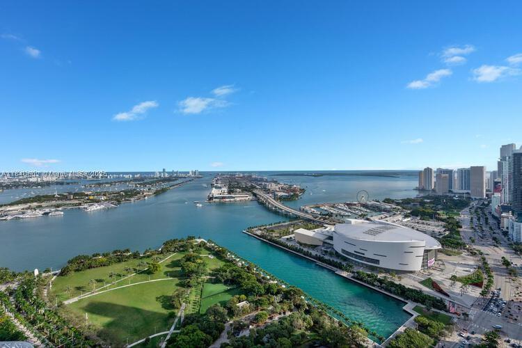 Apartamento en Venta en Miami, FL