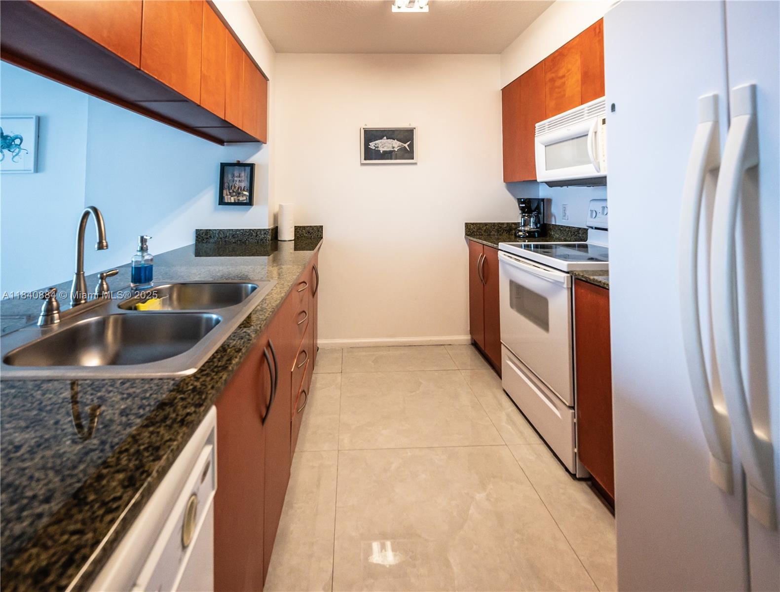 Property photo # 4