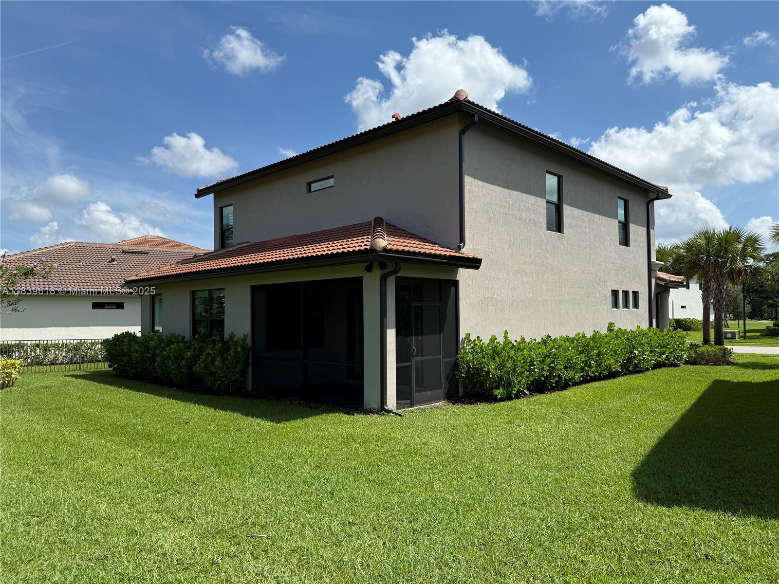Property photo # 4