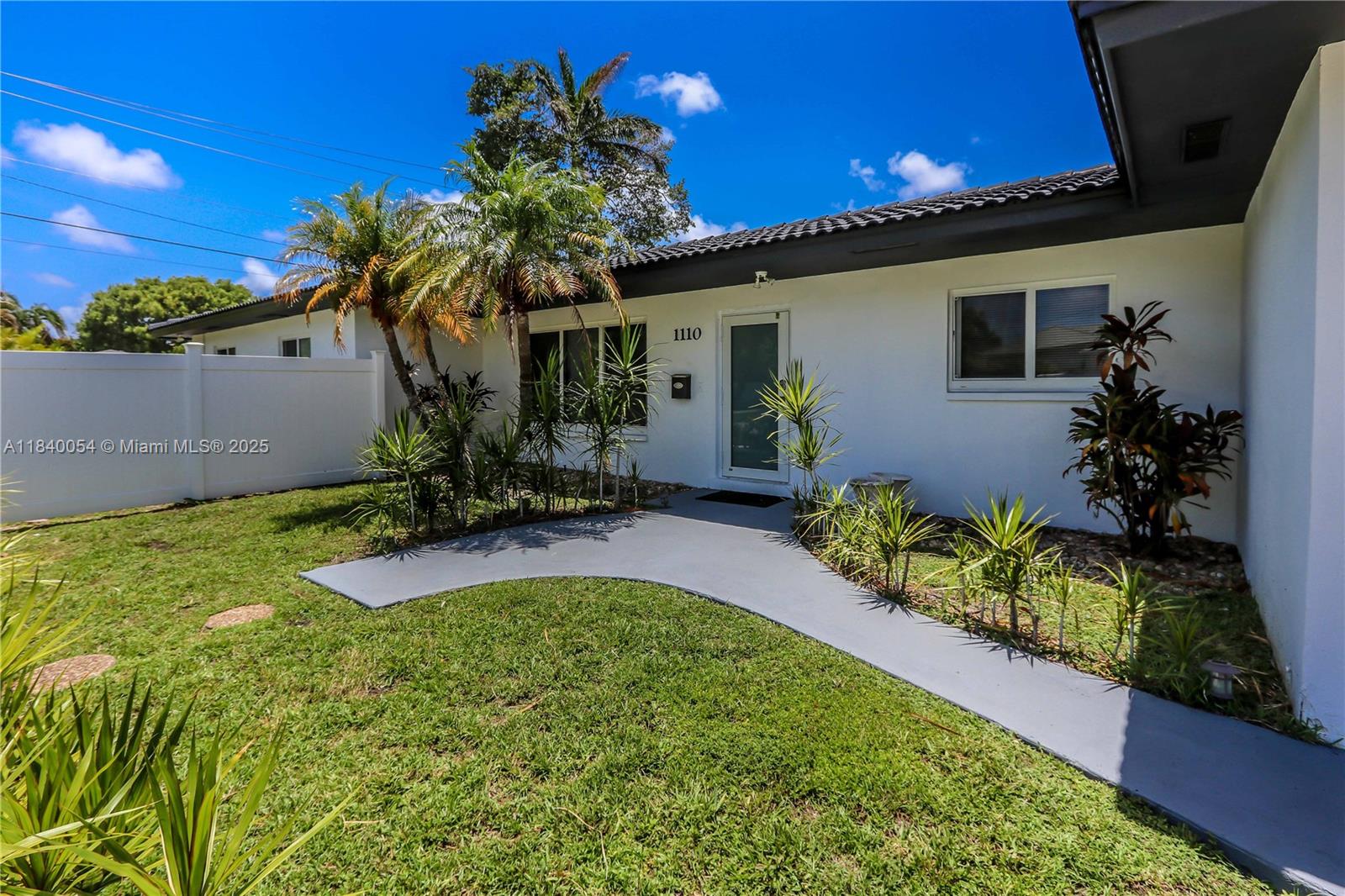 Property photo # 0