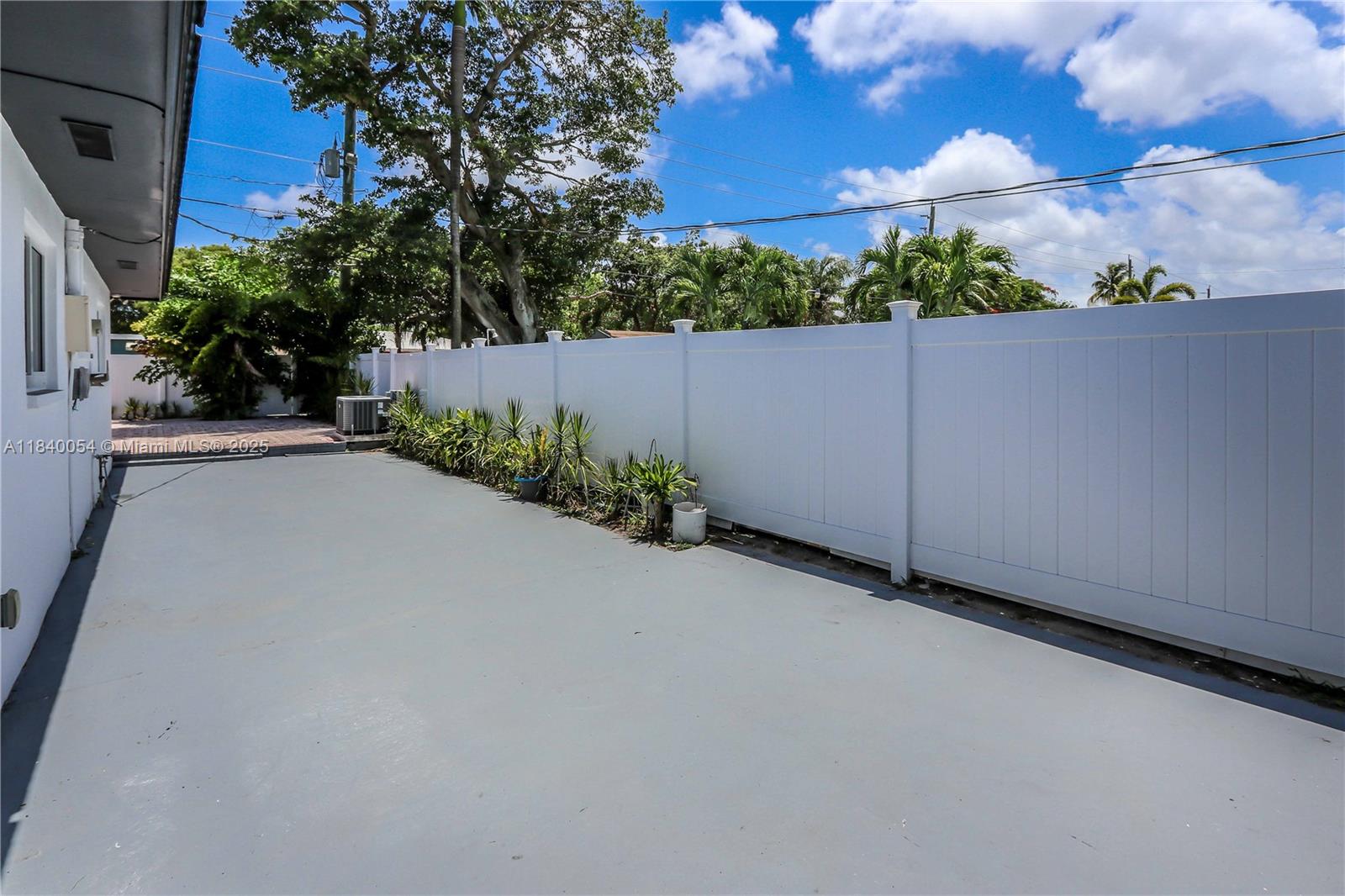 Property photo # 3