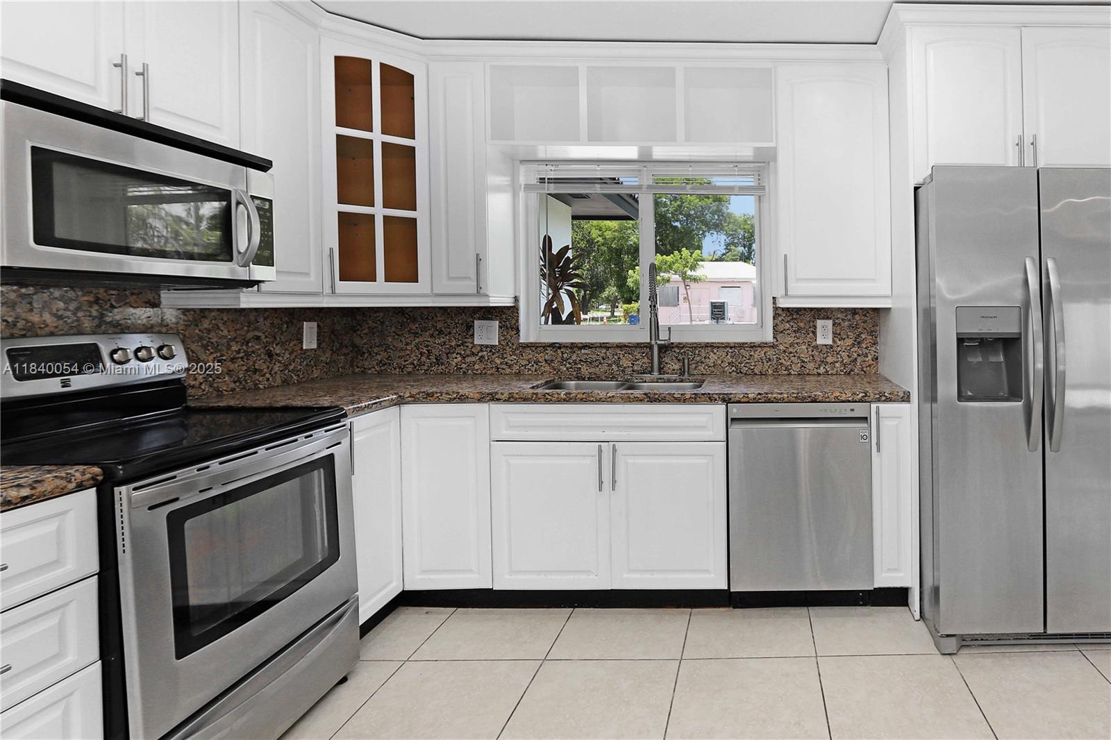 Property photo # 9