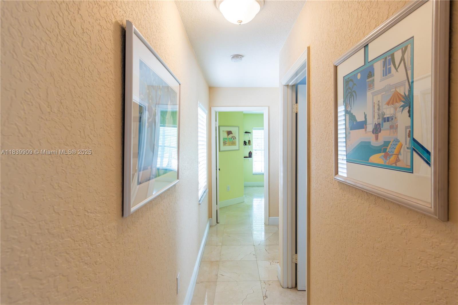 10564 NW 57th St, Doral, Florida image 23