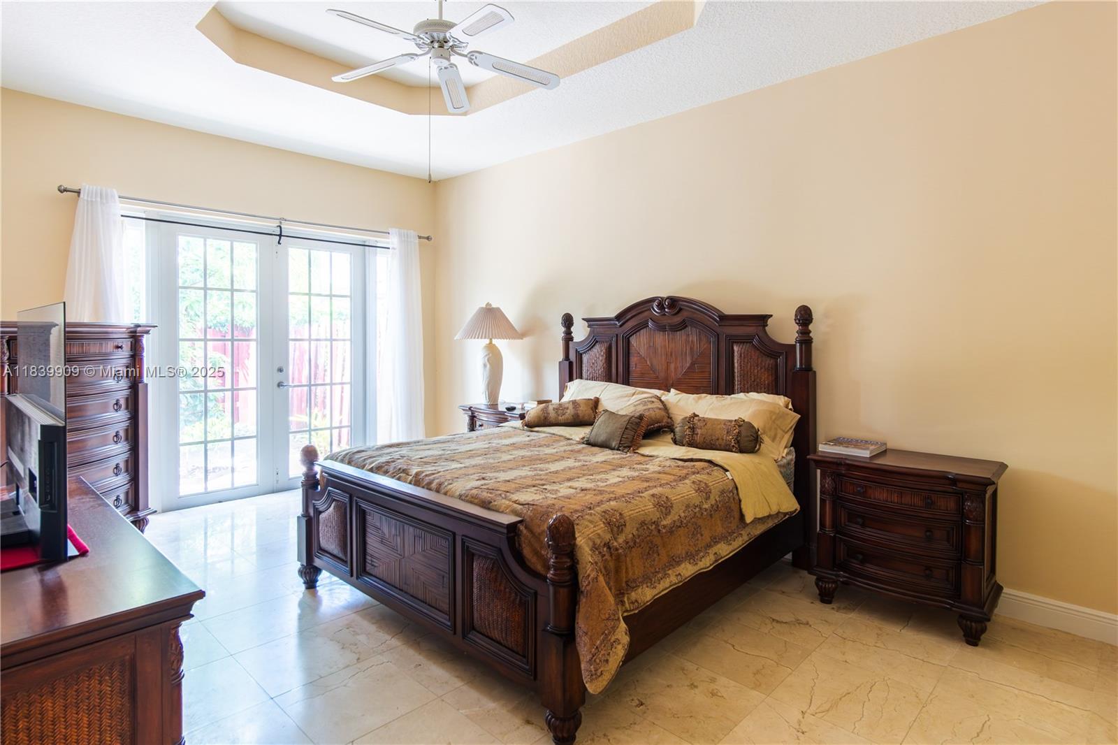 10564 NW 57th St, Doral, Florida image 5