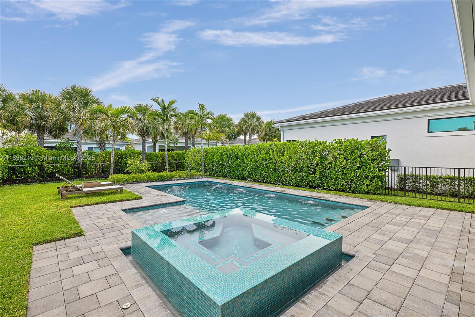13467 Artisan Cir, Palm Beach Gardens, Florida image 19