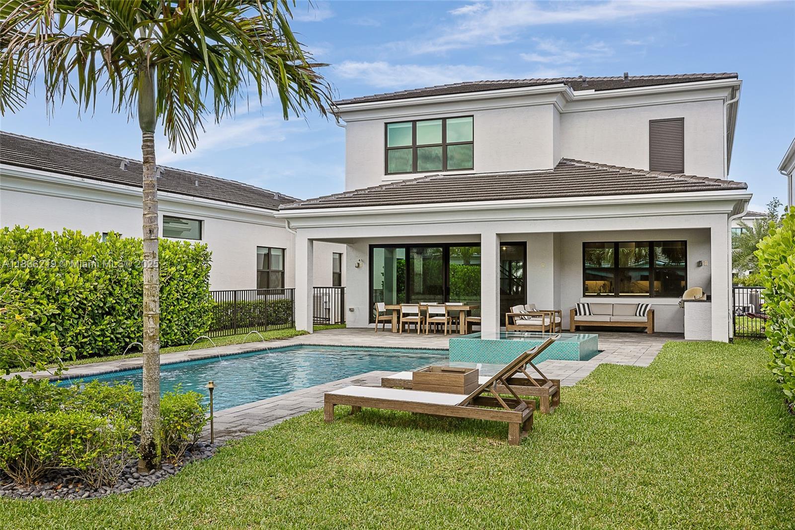 13467 Artisan Cir, Palm Beach Gardens, Florida image 2