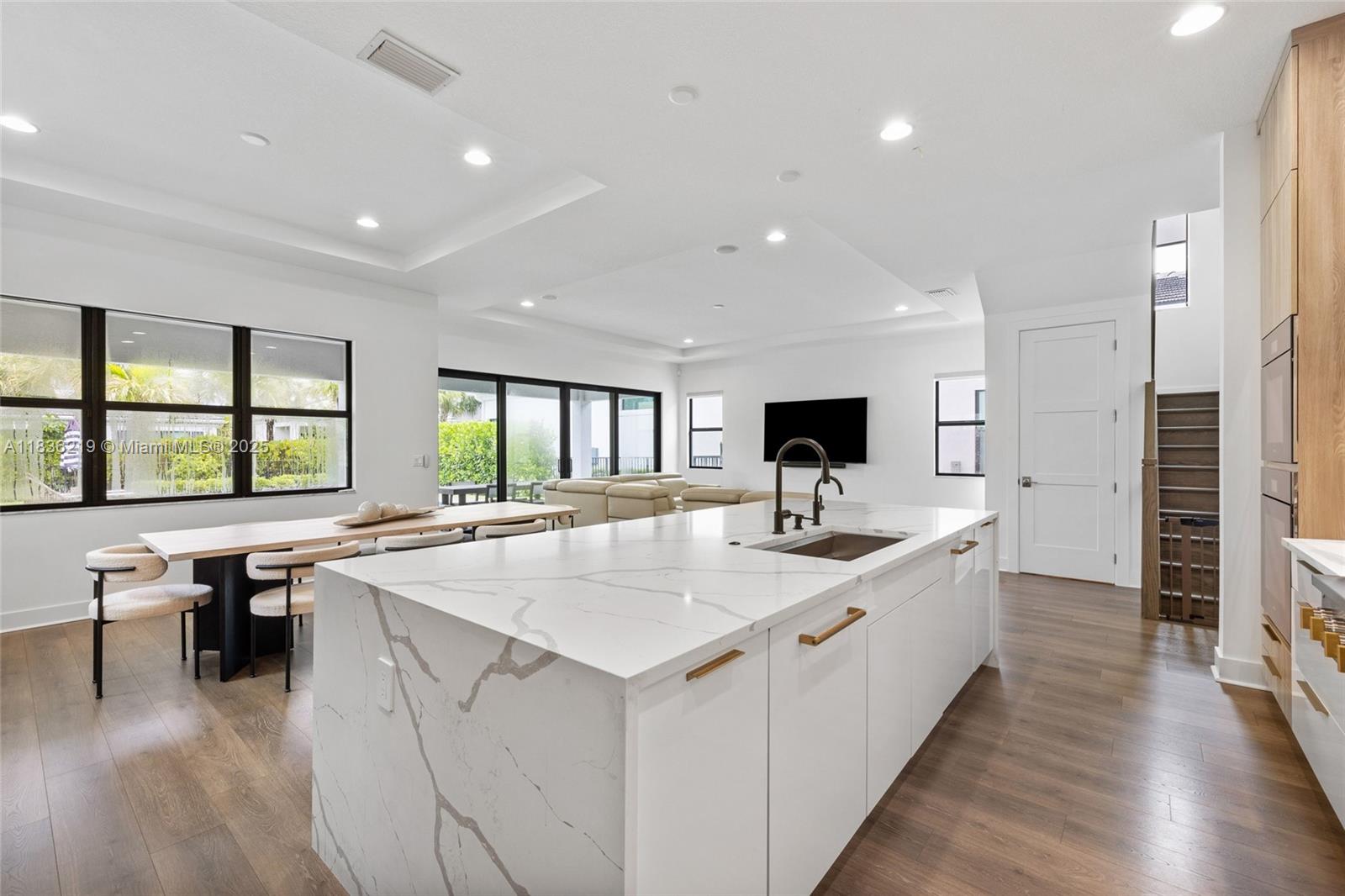 13467 Artisan Cir, Palm Beach Gardens, Florida image 9
