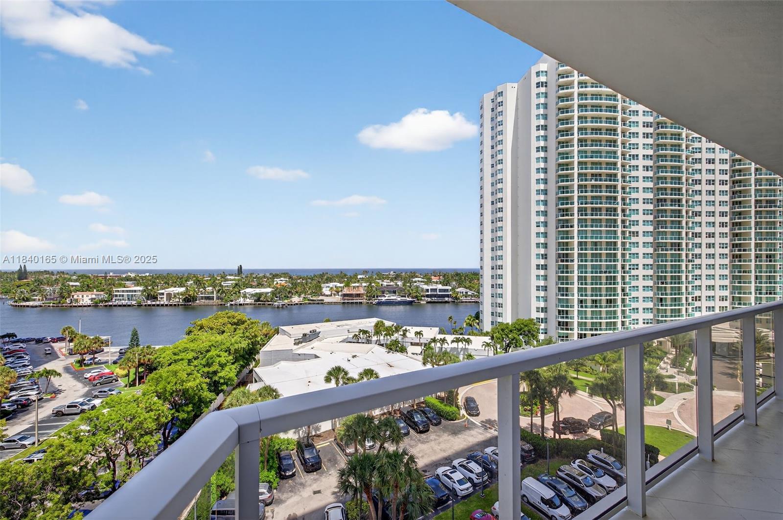 20281 E Country Club Dr #704, Aventura, Florida image 8