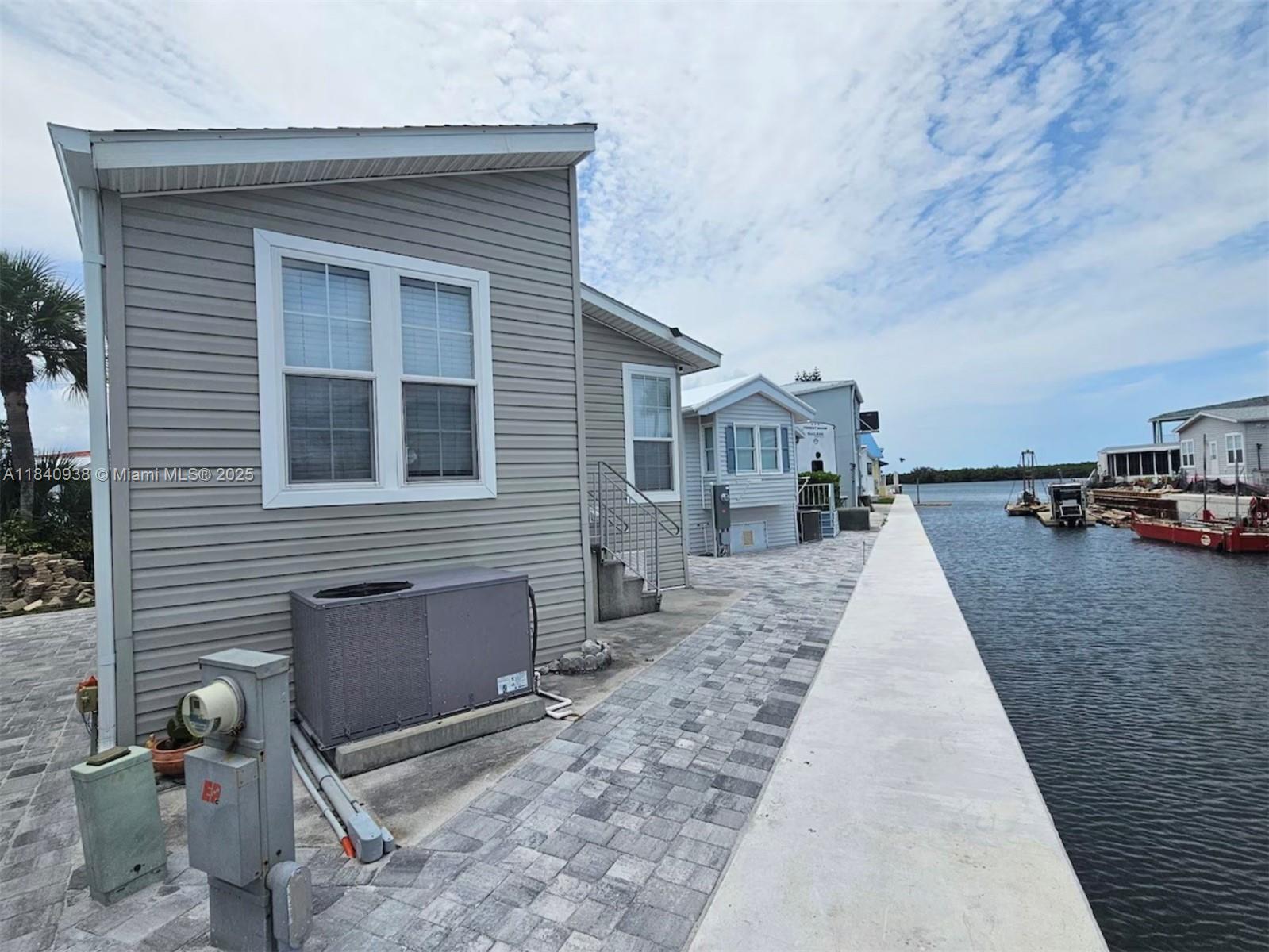 166 Nettles Blvd, Jensen Beach, Florida image 13