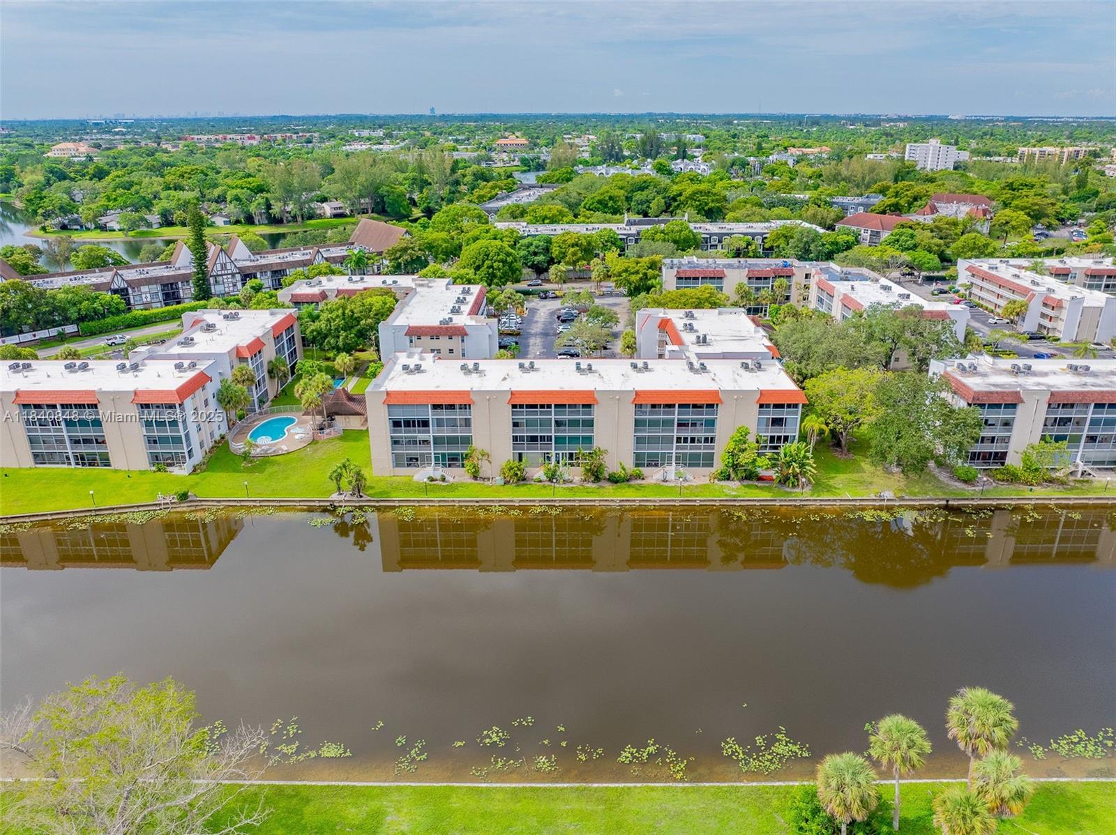 3581 Inverrary Dr #308, Lauderhill, Florida image 31
