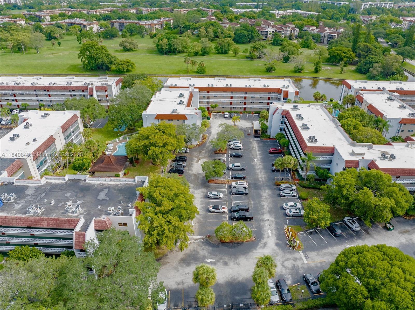 3581 Inverrary Dr #308, Lauderhill, Florida image 5