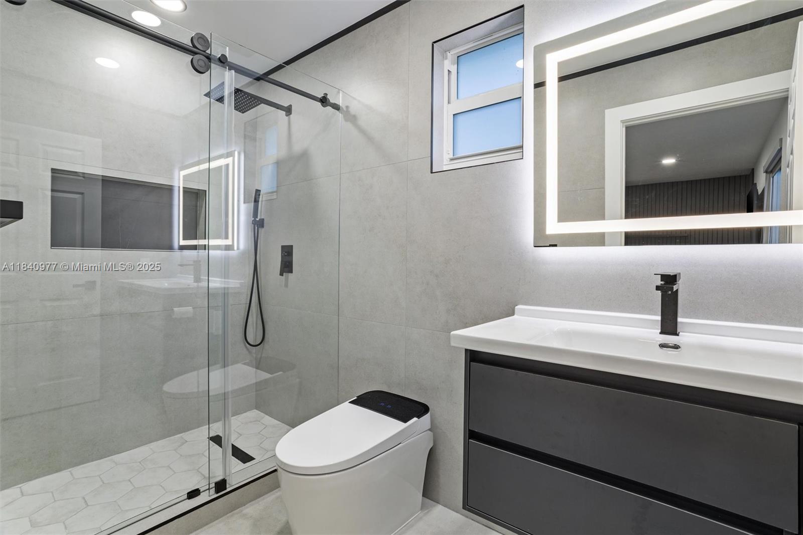 1885 NW 139th Ter, Pembroke Pines, Florida image 22