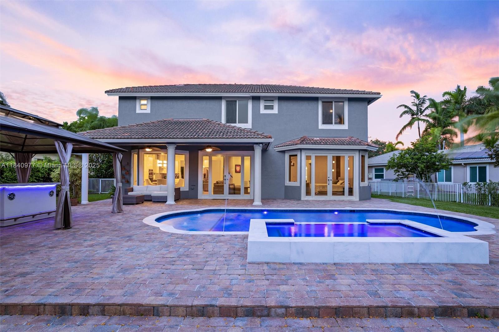 1885 NW 139th Ter, Pembroke Pines, Florida image 3