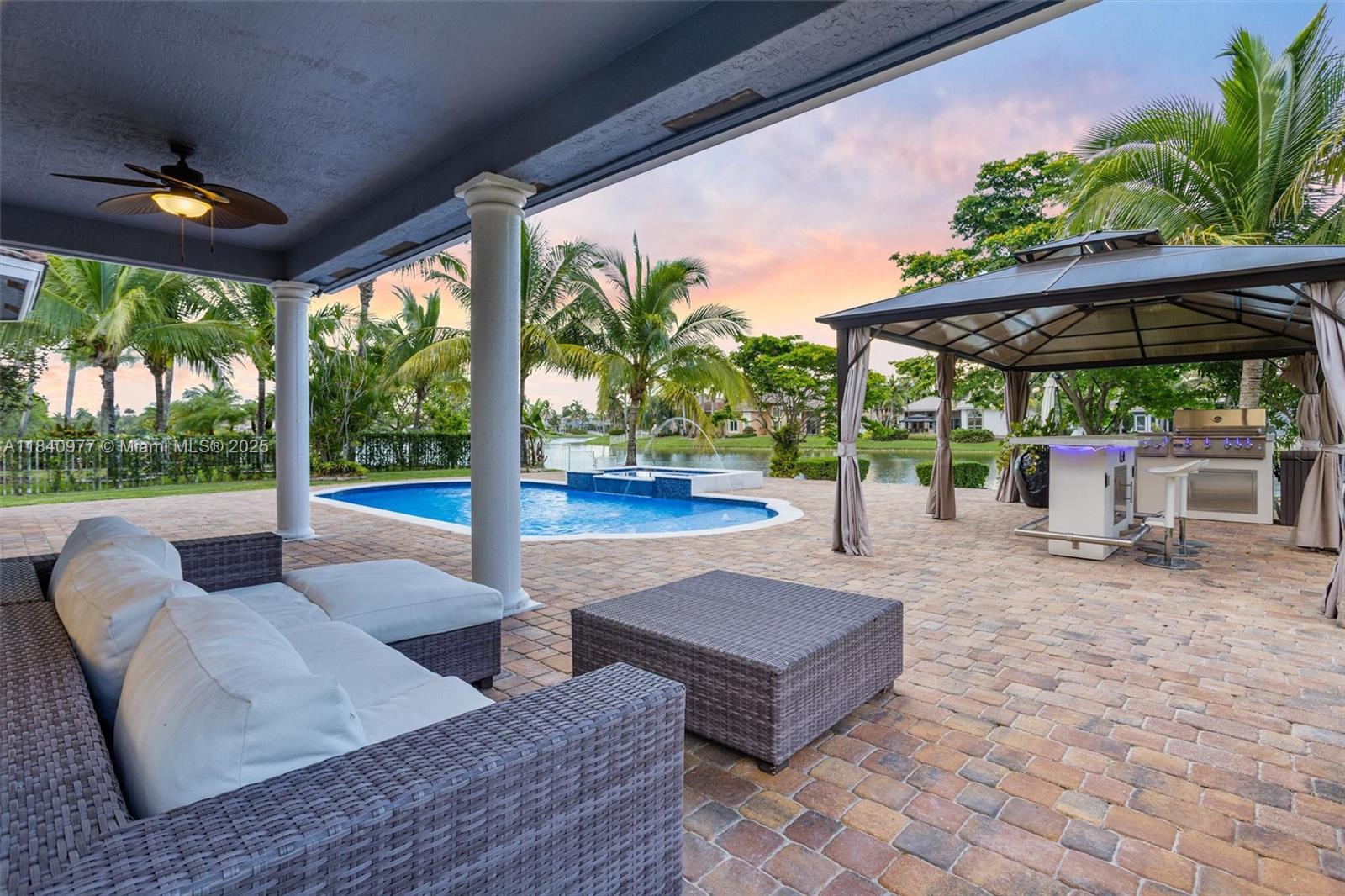 1885 NW 139th Ter, Pembroke Pines, Florida image 35