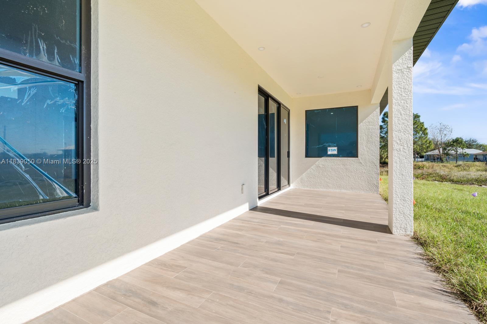 2803 44th St Sw, Lehigh Acres, Florida image 32