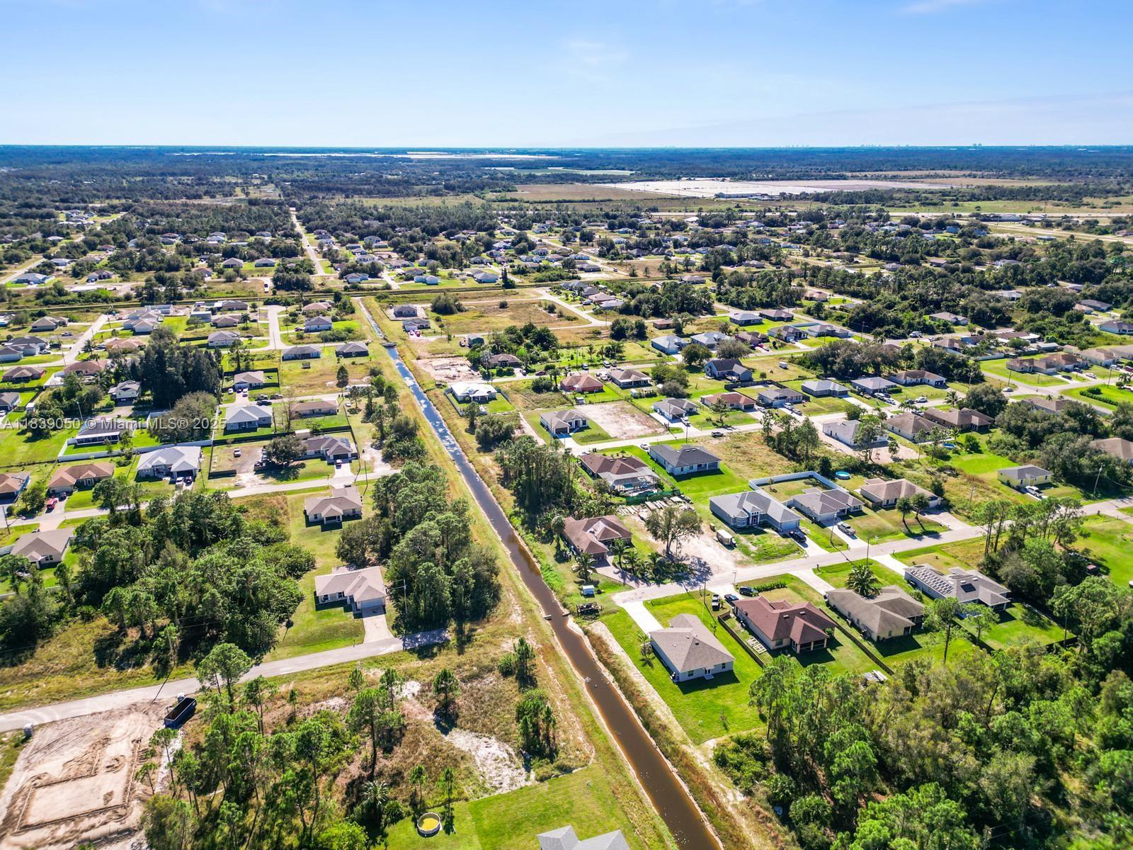 2803 44th St Sw, Lehigh Acres, Florida image 6