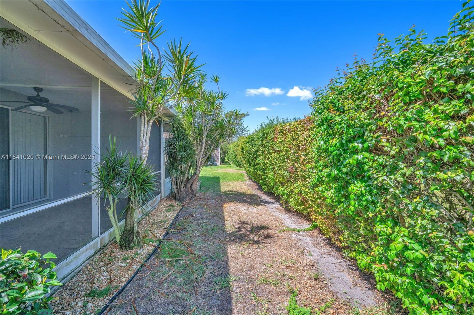 9567 N Crescent View Dr N, Boynton Beach, Florida image 28
