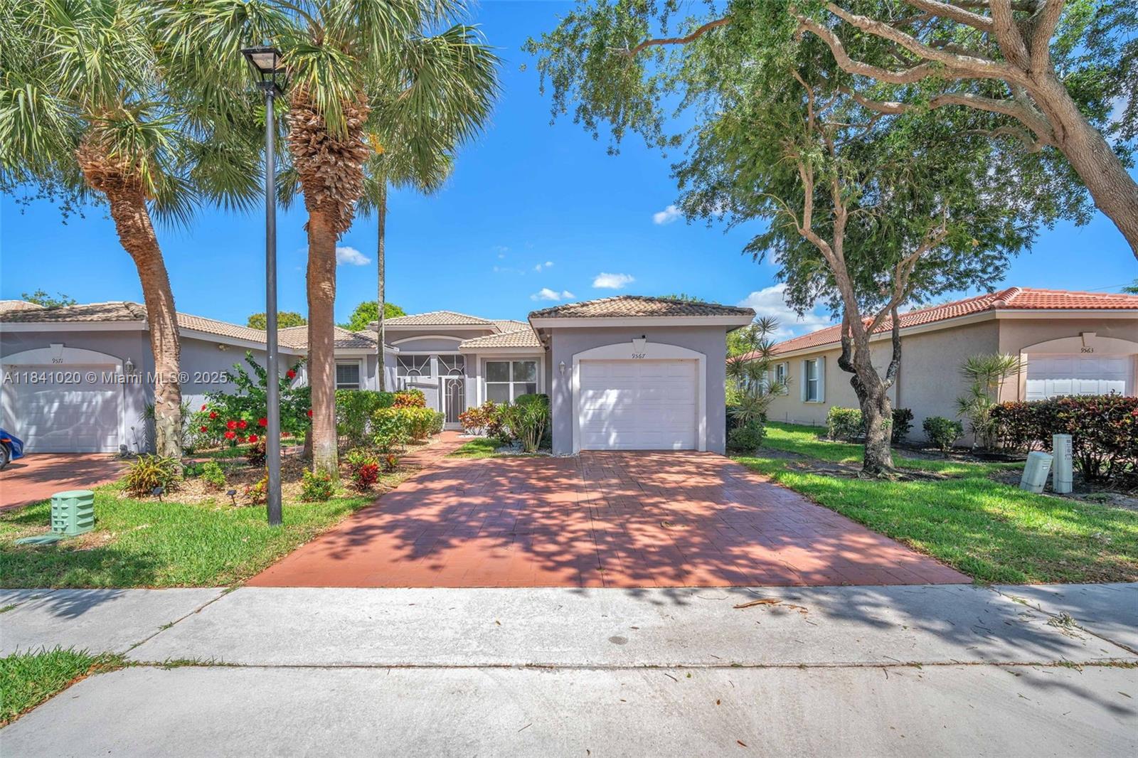9567 N Crescent View Dr N, Boynton Beach, Florida image 5