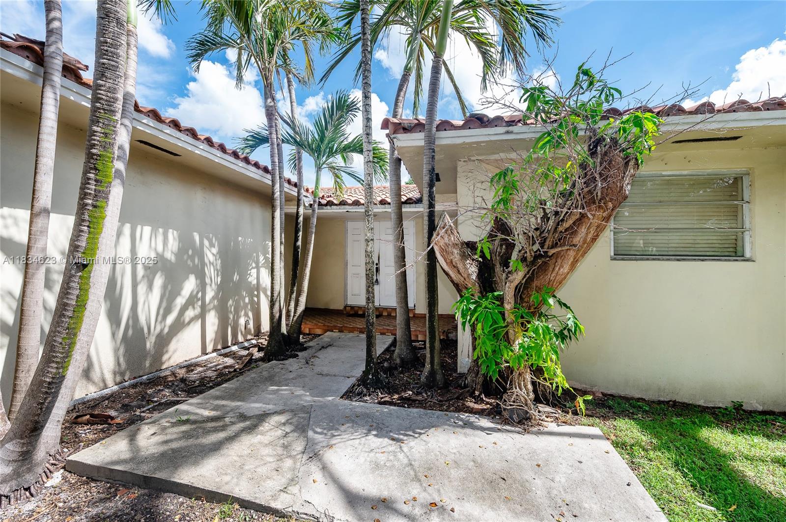 241 Hough Dr, Miami Springs, Florida image 11