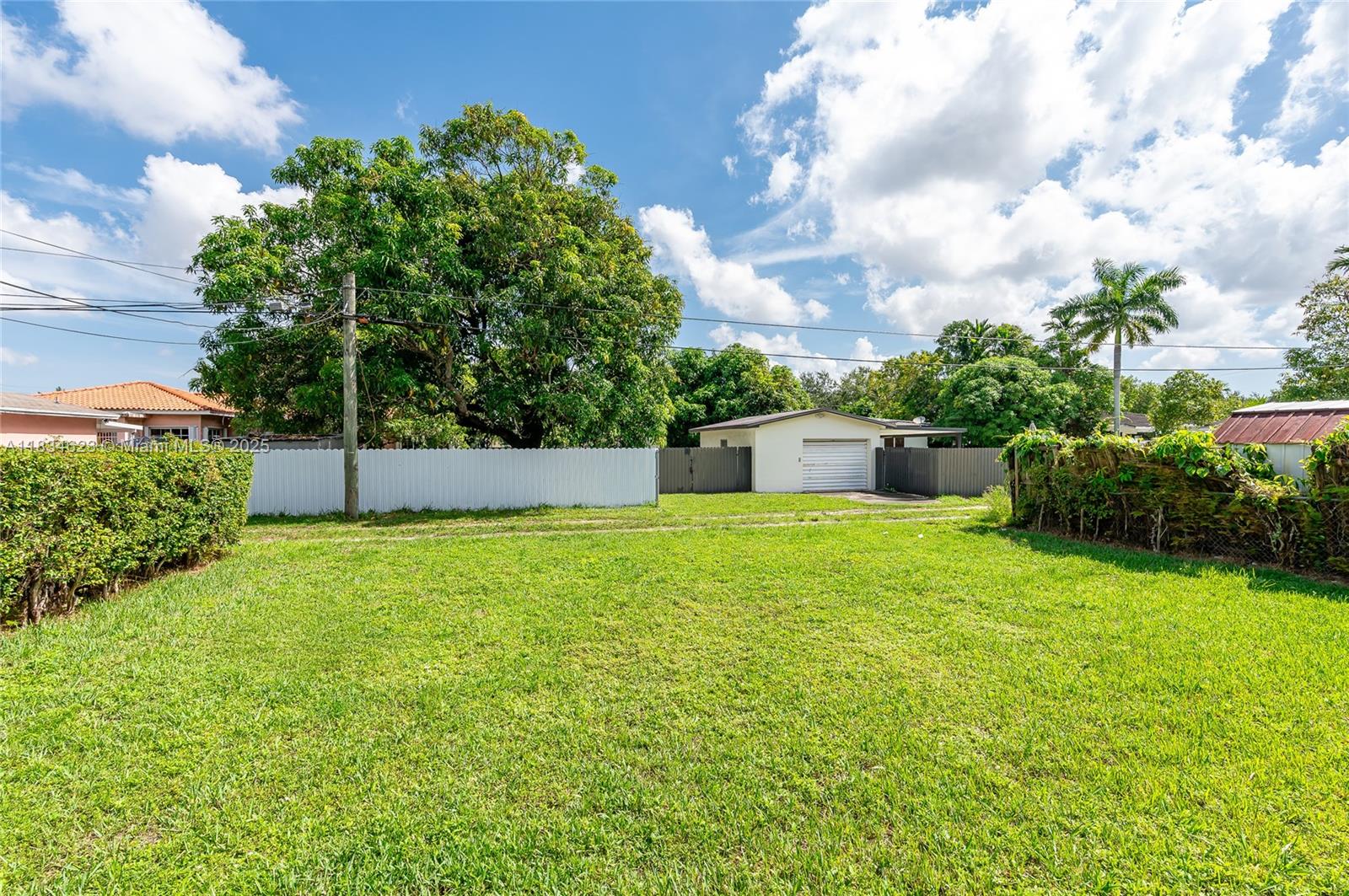 241 Hough Dr, Miami Springs, Florida image 12