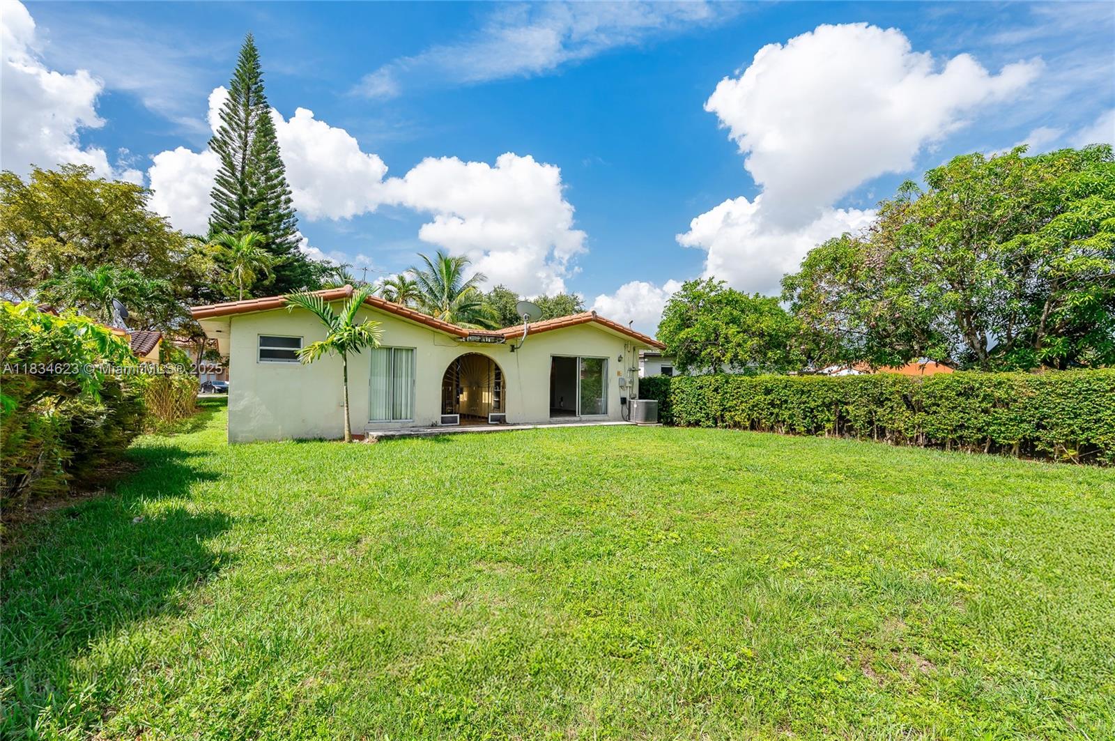 241 Hough Dr, Miami Springs, Florida image 14