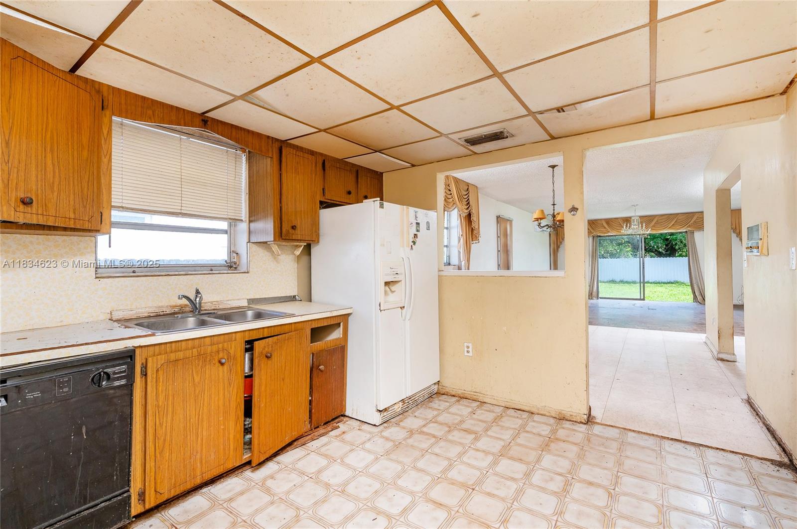 241 Hough Dr, Miami Springs, Florida image 22