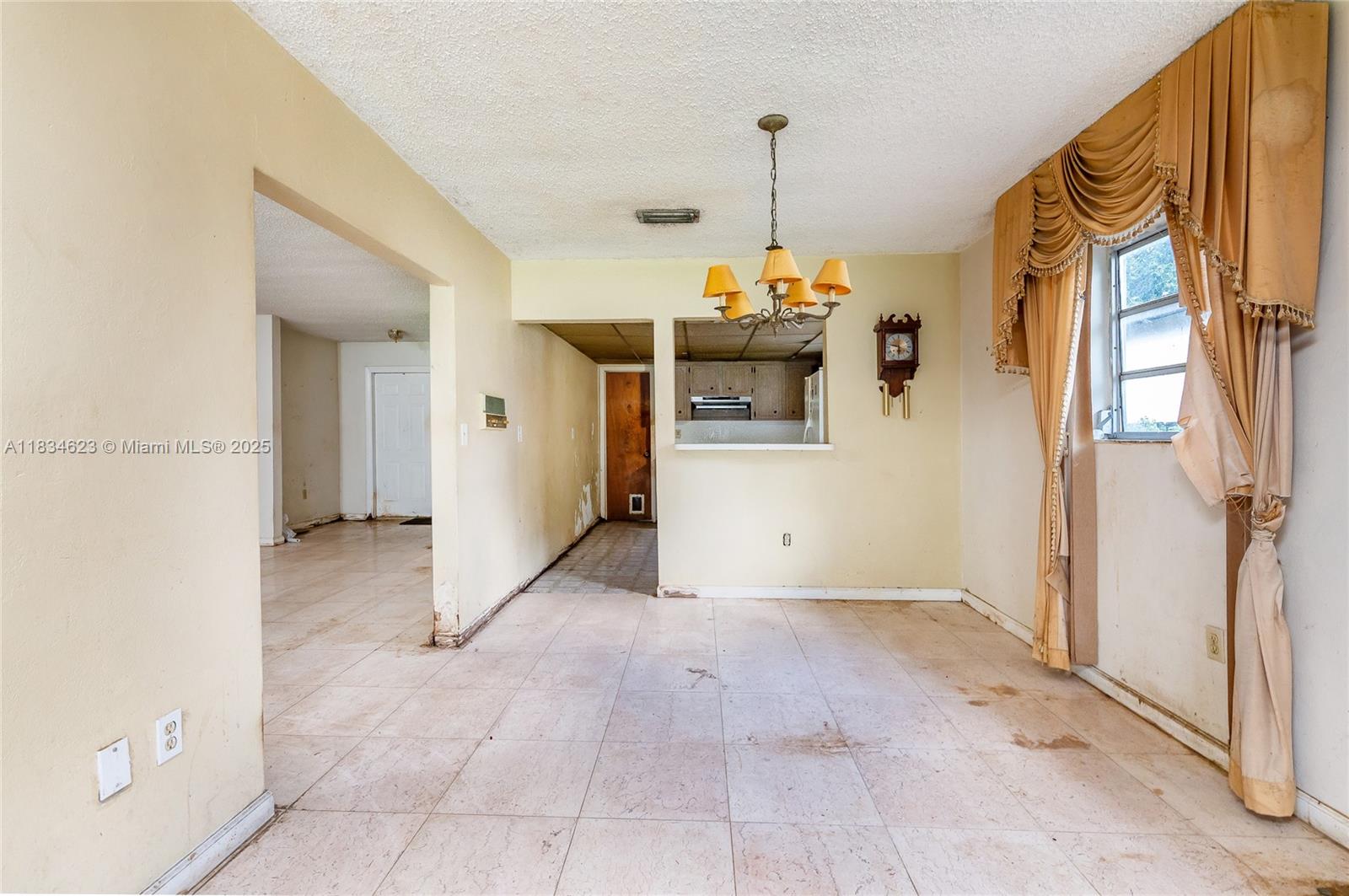 241 Hough Dr, Miami Springs, Florida image 25