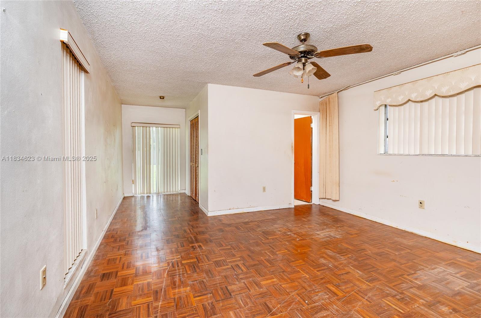 241 Hough Dr, Miami Springs, Florida image 30