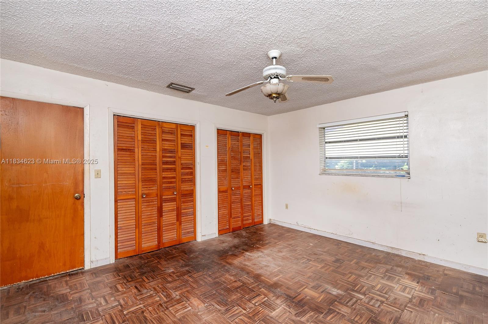 241 Hough Dr, Miami Springs, Florida image 35