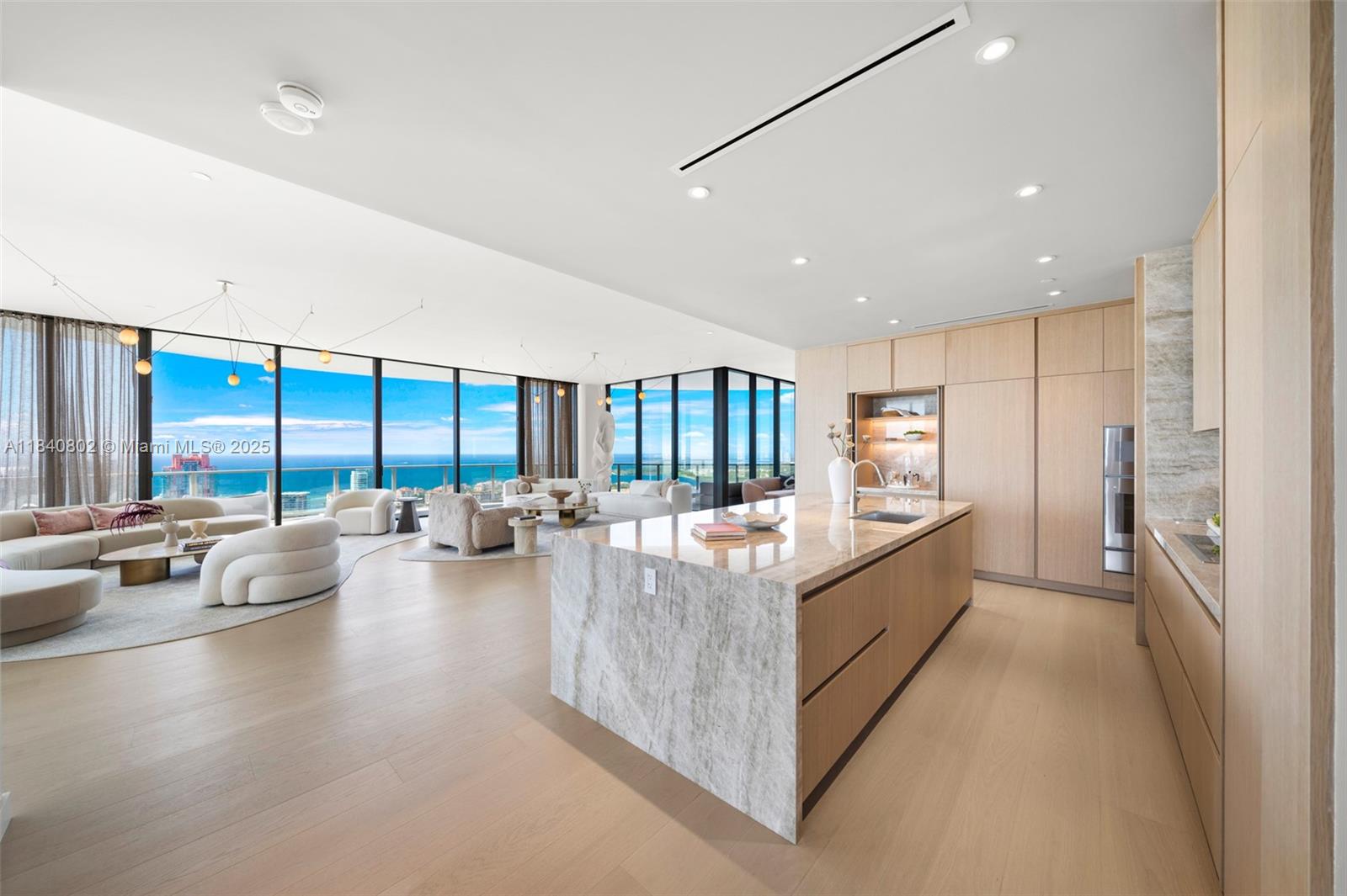 501 West Ave #PH4701, Miami Beach, Florida image 2