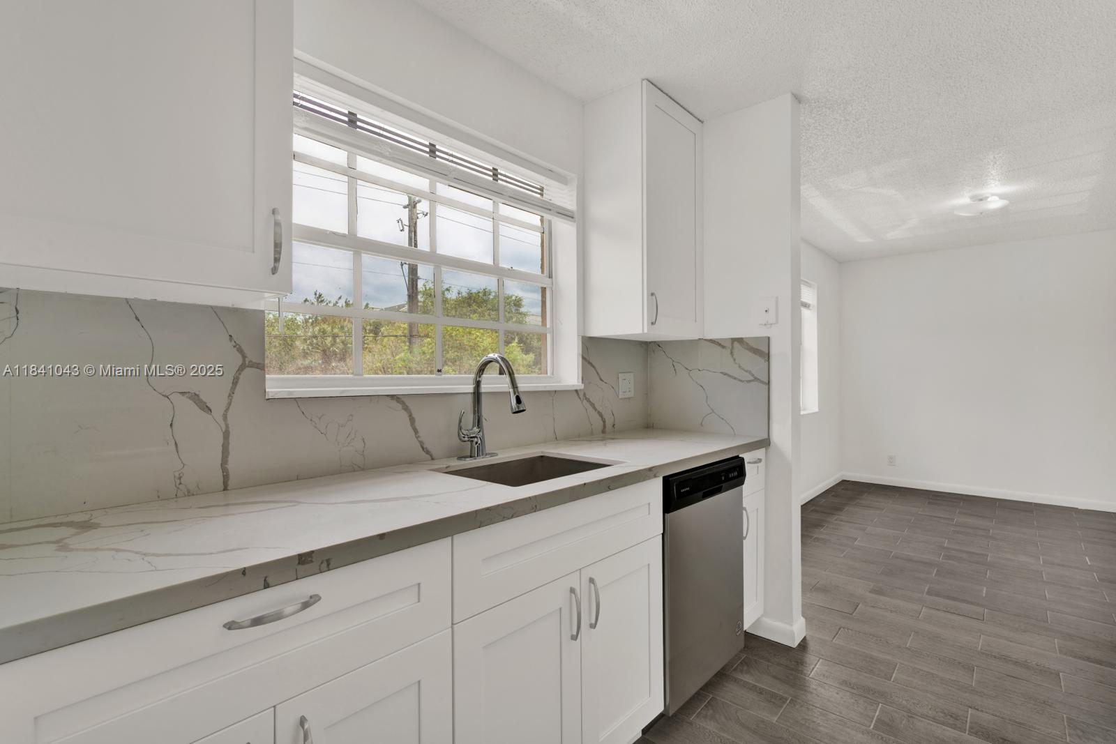 8621 SW 5th St #201, Pembroke Pines, Florida image 4