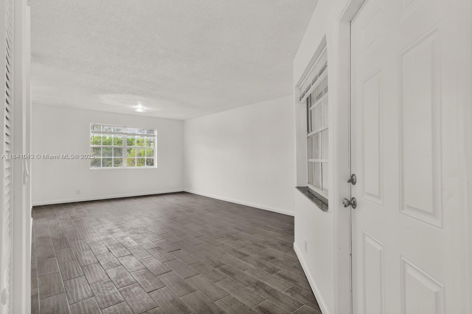 8621 SW 5th St #201, Pembroke Pines, Florida image 5