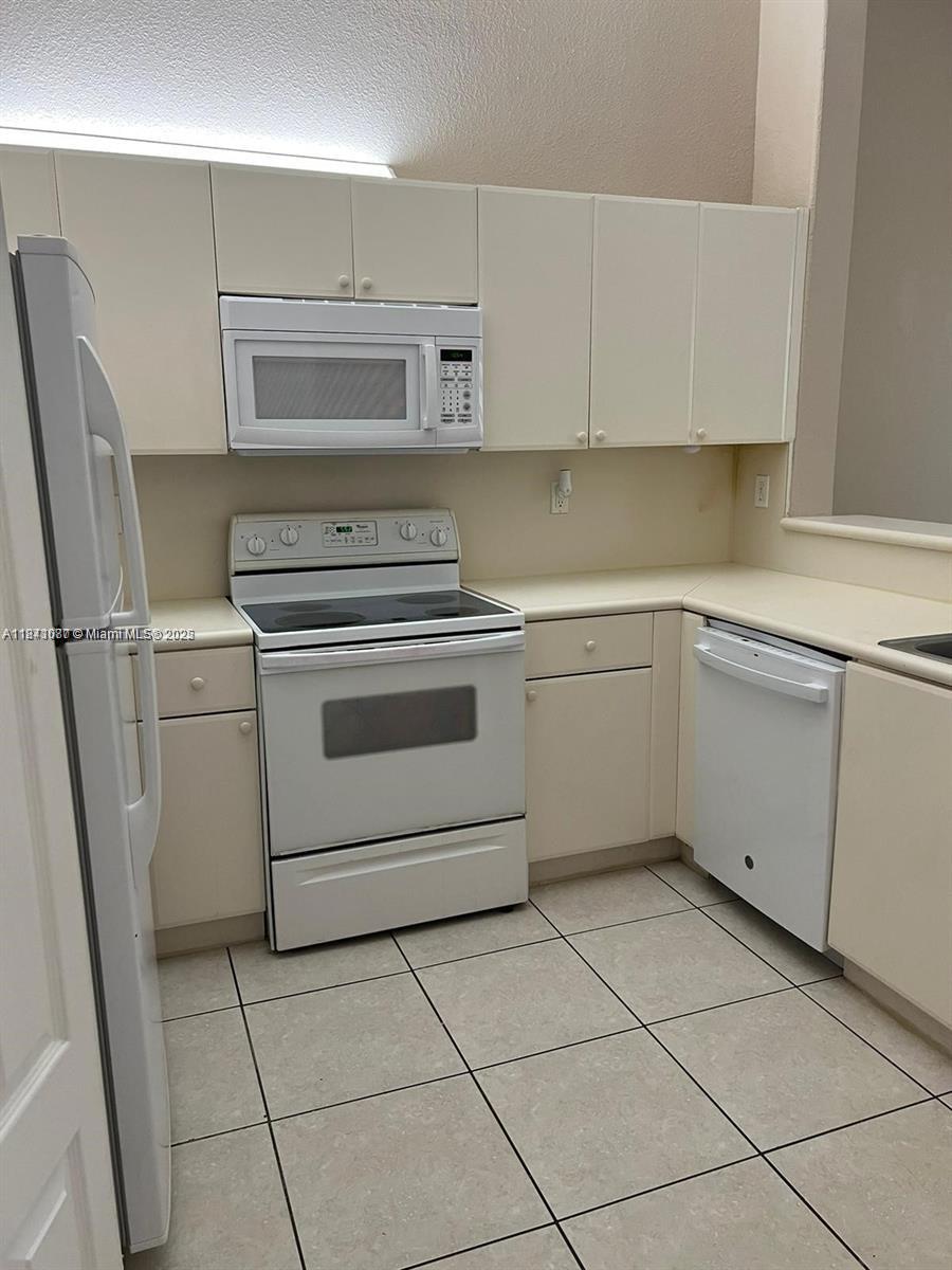 1666 SE 27th Ct #208, Homestead, Florida image 25