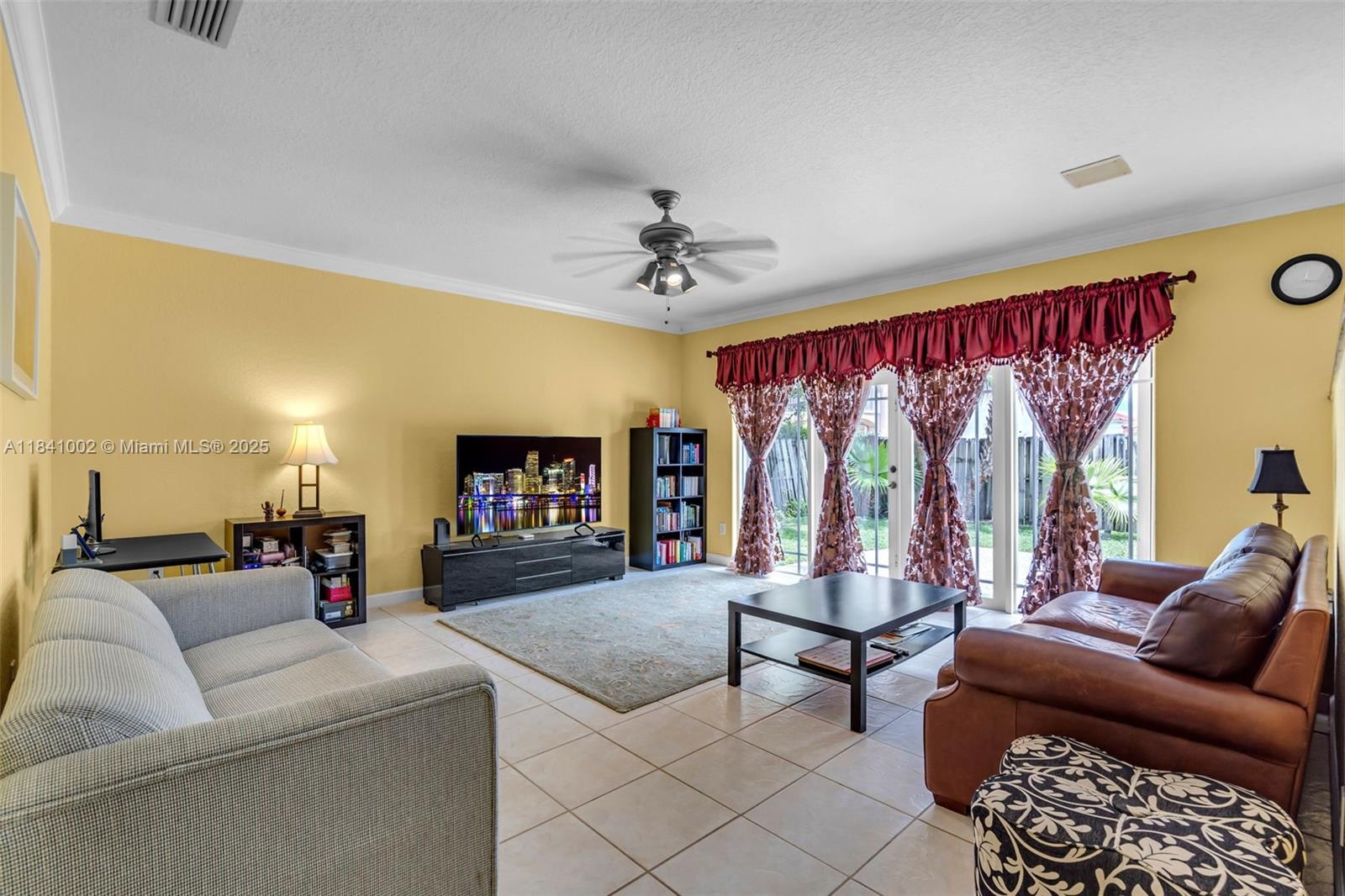 11331 NW 64th Ter, Doral, Florida image 15