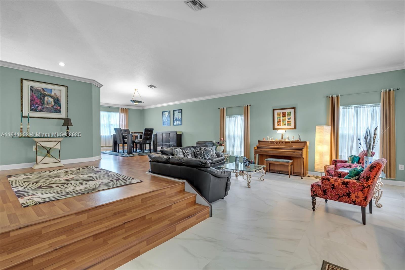 11331 NW 64th Ter, Doral, Florida image 4