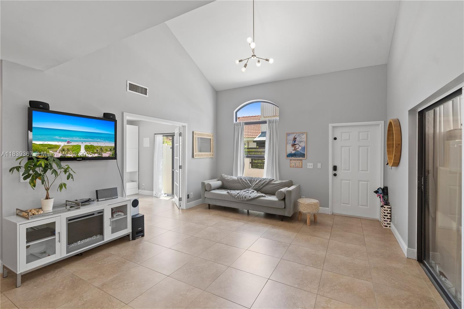 21200 Harbor Way #118-11, Aventura, Florida image 11