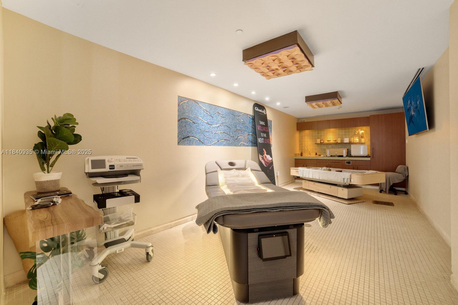 6801 Collins Ave #705, Miami Beach, Florida image 38