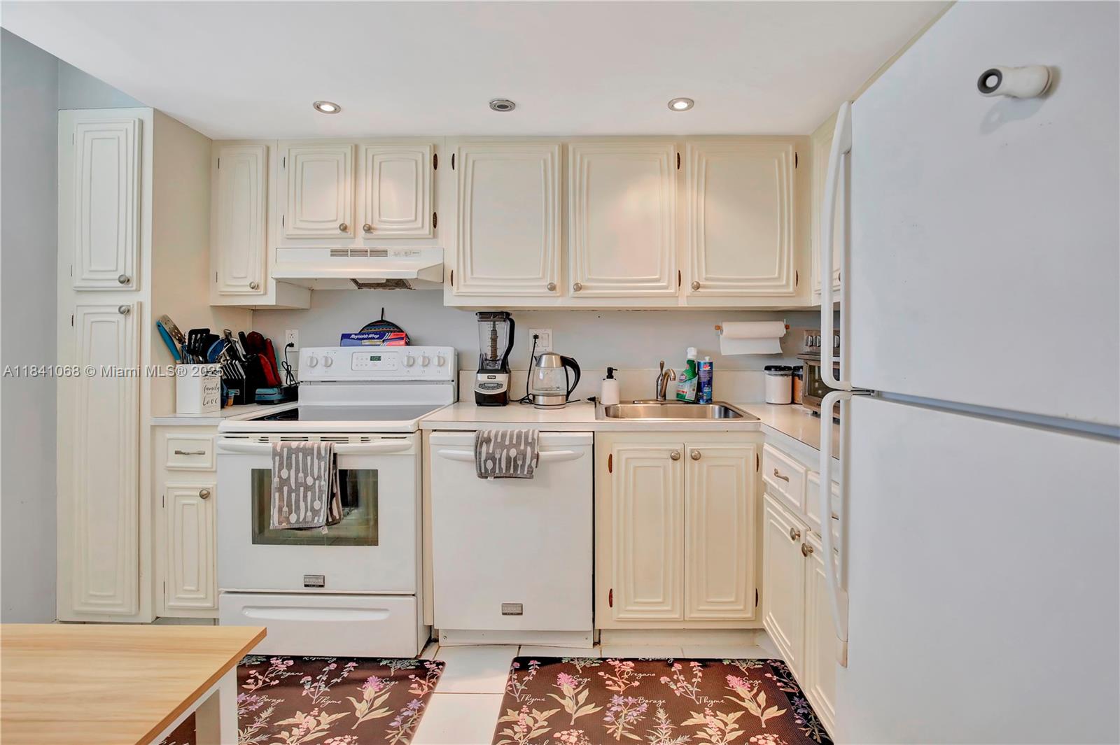 3651 Environ Blvd #461, Lauderhill, Florida image 16