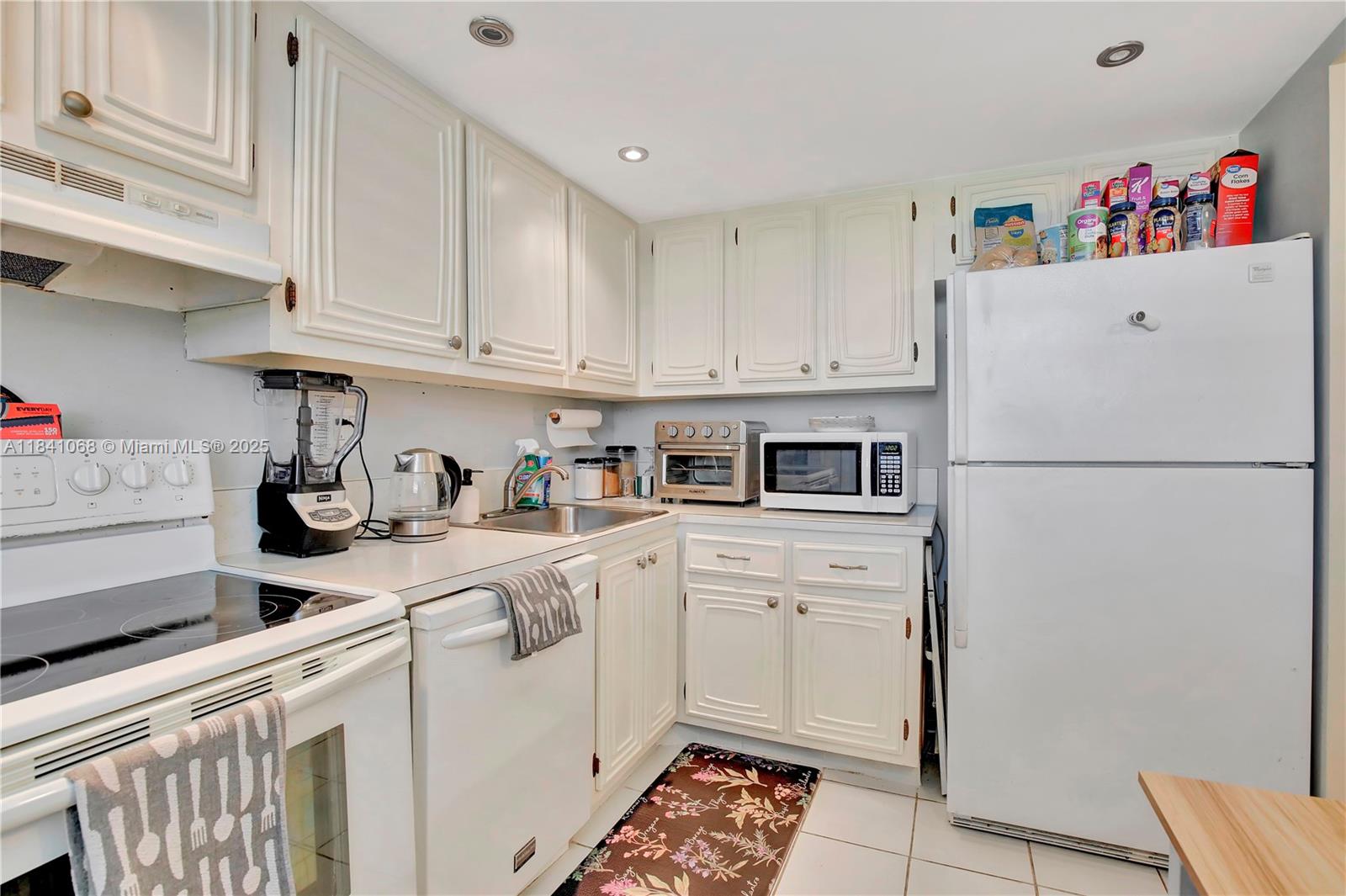 3651 Environ Blvd #461, Lauderhill, Florida image 18