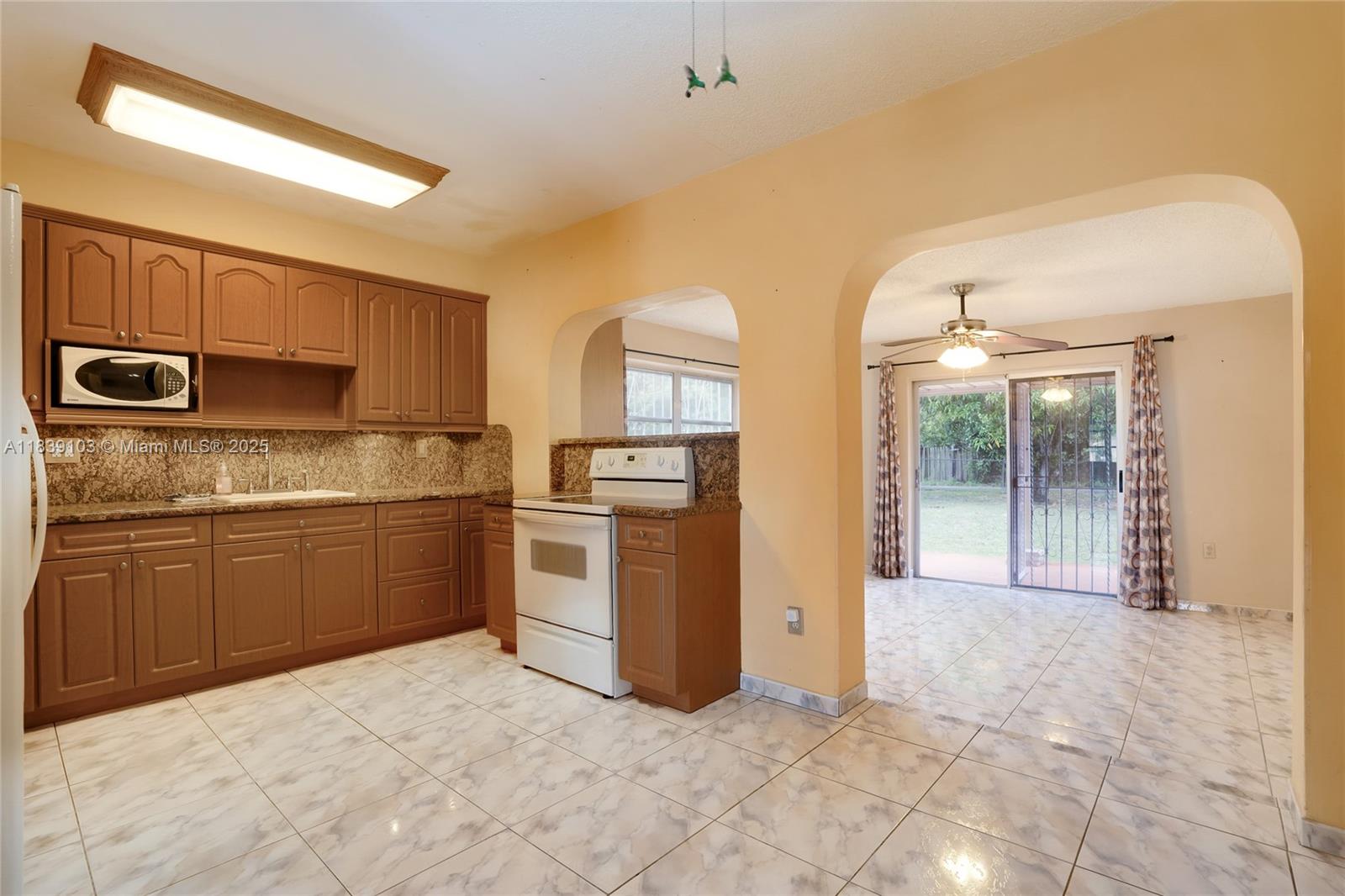 1180 NW 135th St, North Miami, Florida image 6