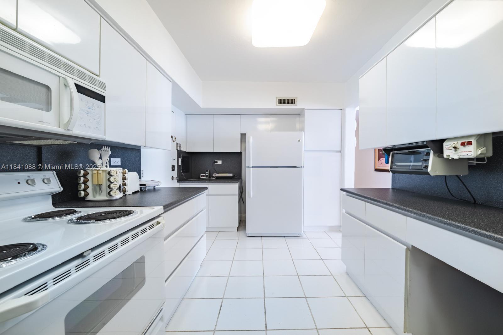 Property photo # 7