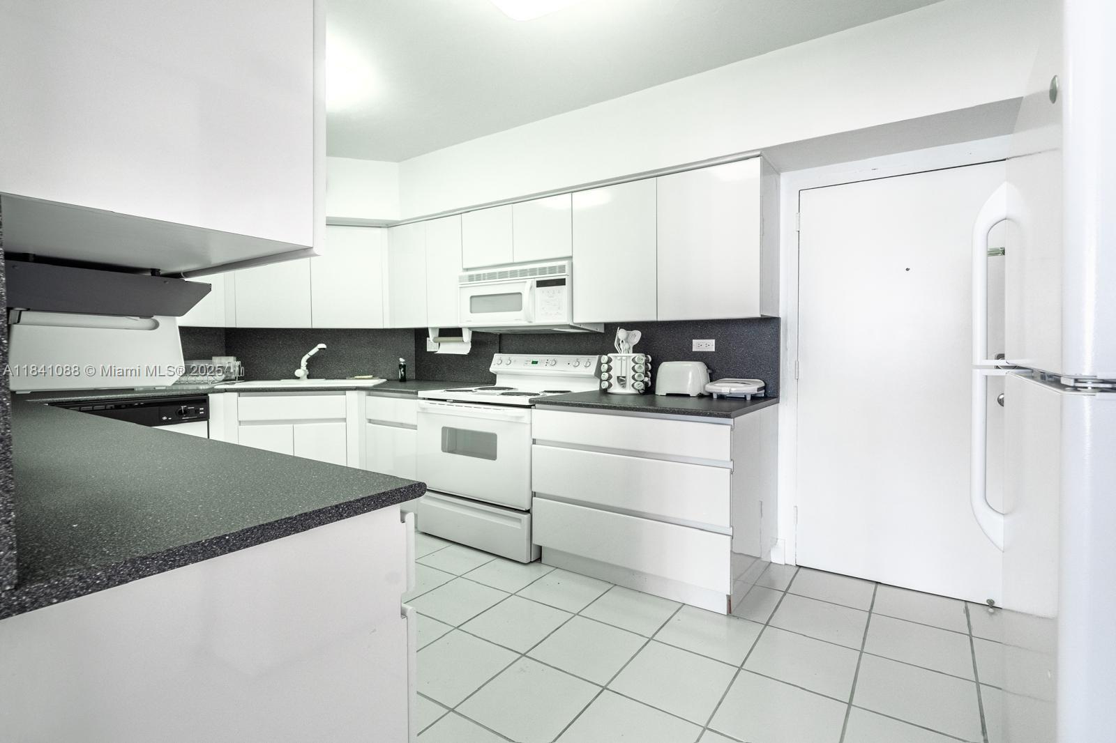 Property photo # 6