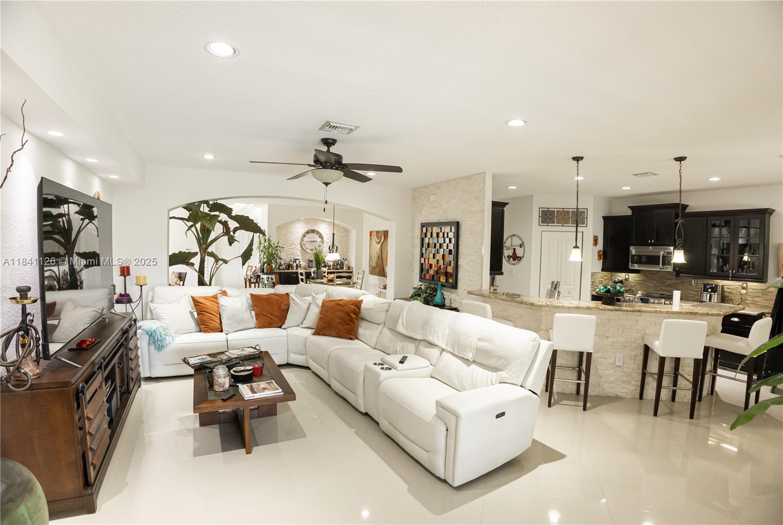2133 NW 14th Pl, Homestead, Florida image 39