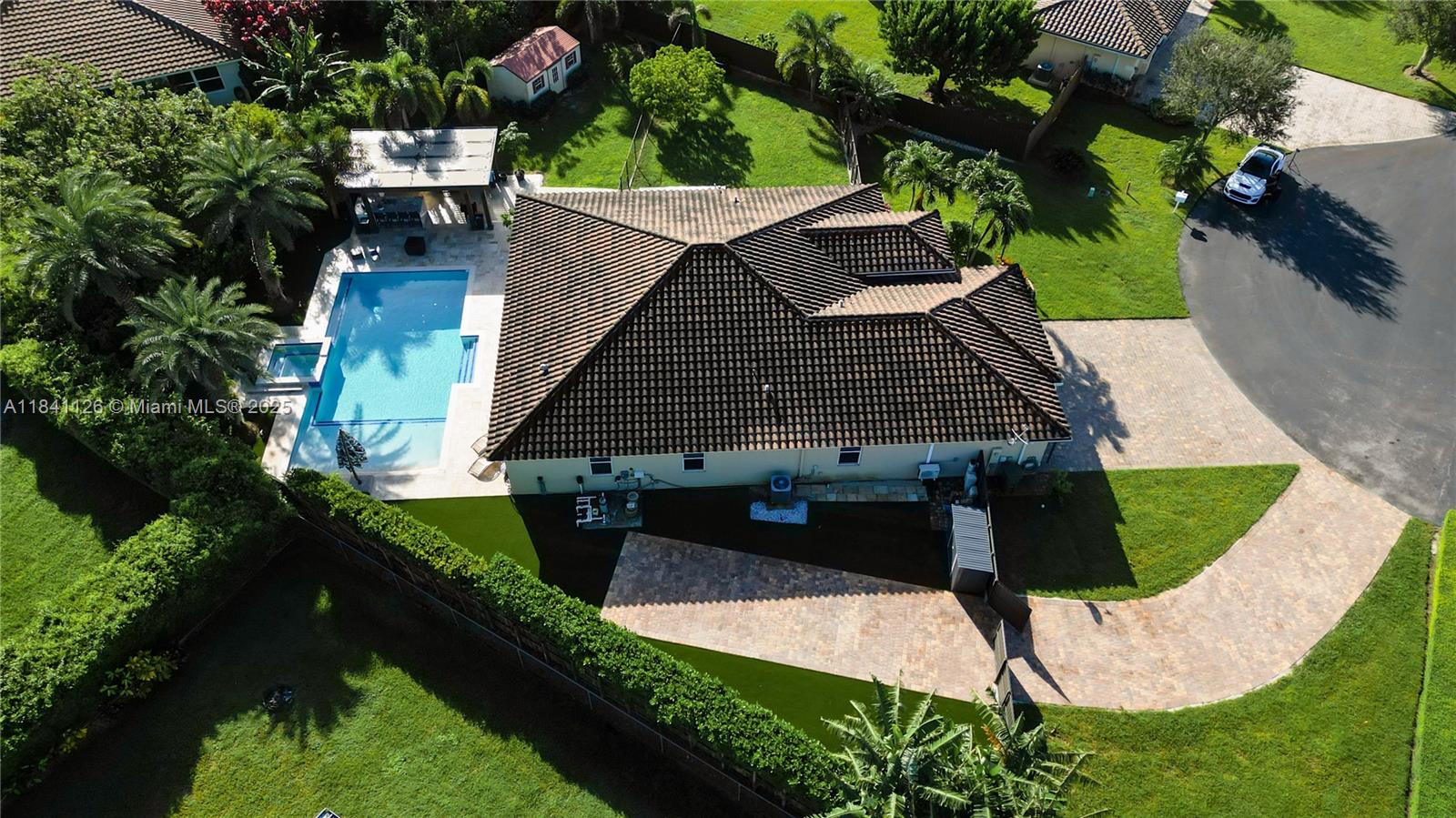 2133 NW 14th Pl, Homestead, Florida image 5