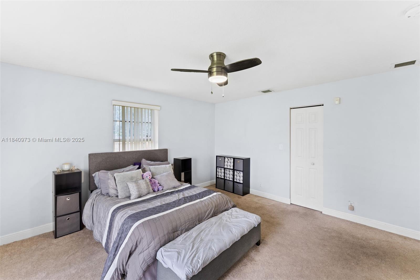 100 NW 3rd Ave, Hallandale Beach, Florida image 10
