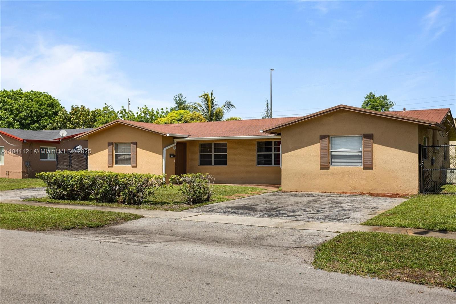 1630 NW 52nd Ave, Lauderhill, Florida image 1