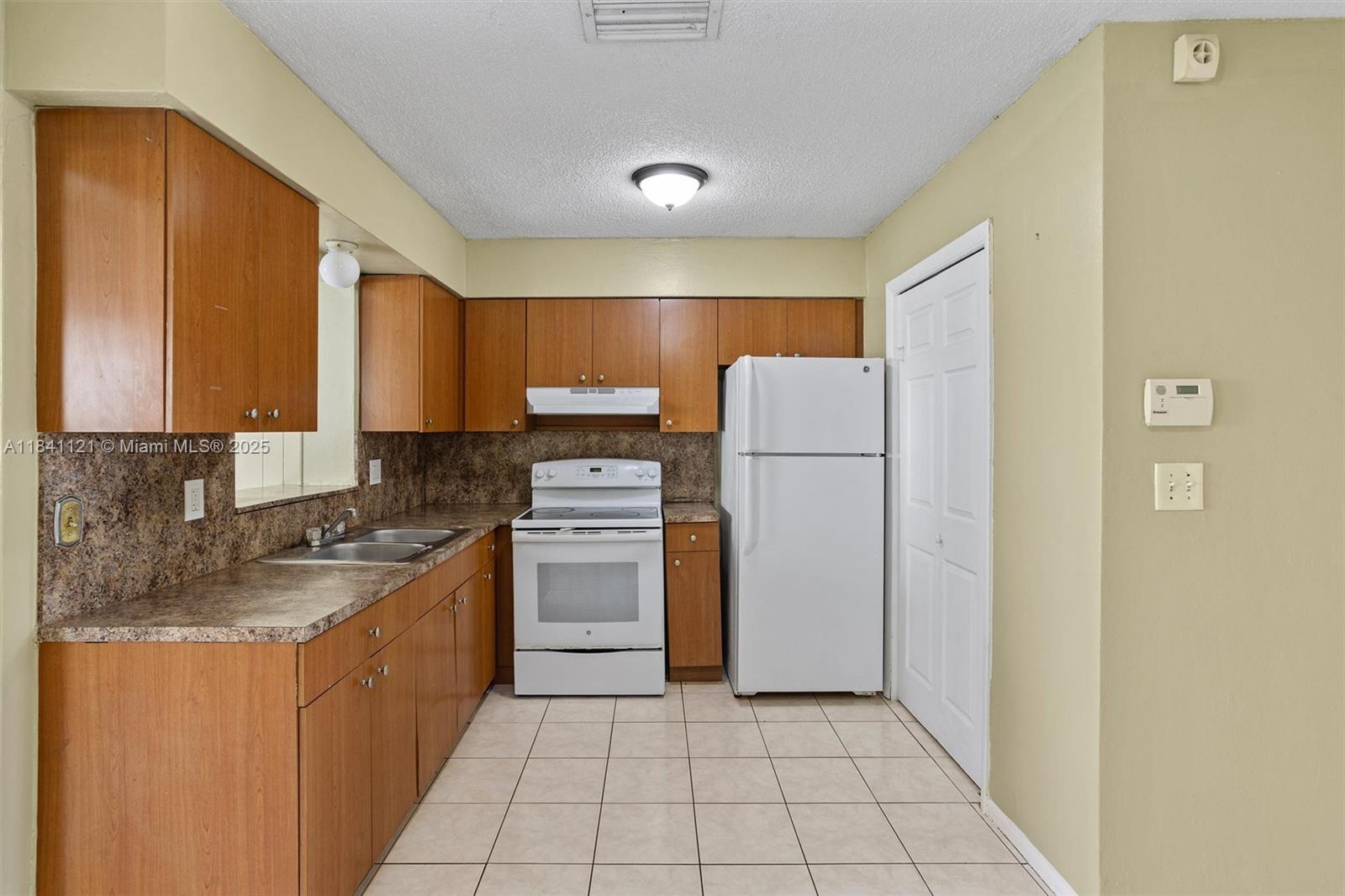 1630 NW 52nd Ave, Lauderhill, Florida image 5