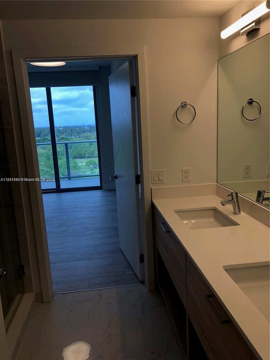 16385 Biscayne Blvd #1205, North Miami Beach, Florida image 12