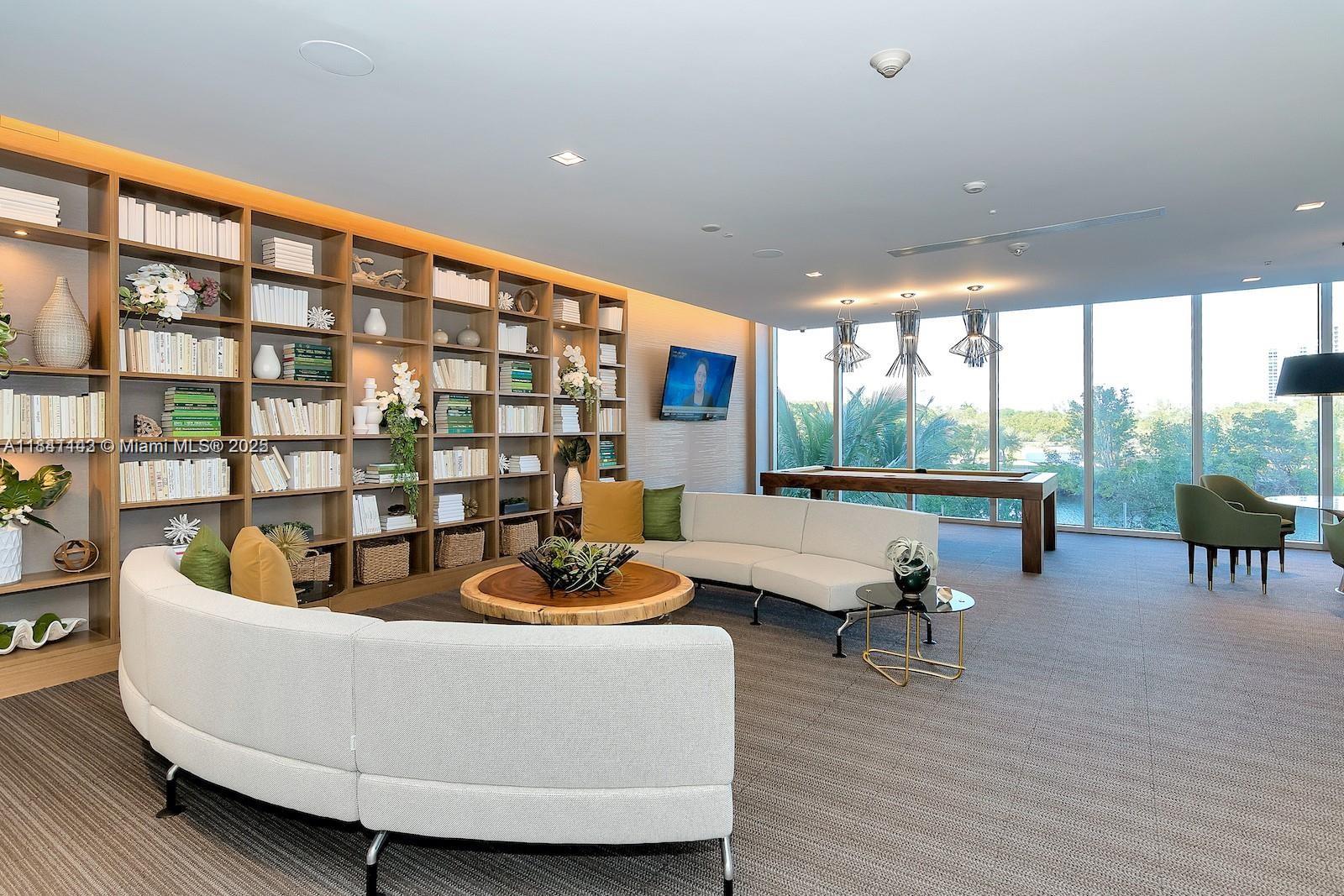 16385 Biscayne Blvd #1205, North Miami Beach, Florida image 29